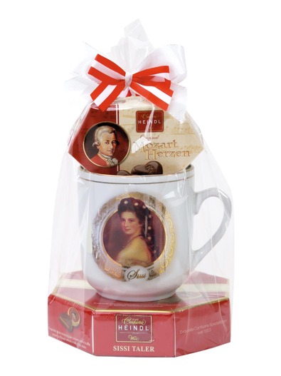 Fine Foods & Sweets > Sweets > Chocolate & Praline & Marzipan