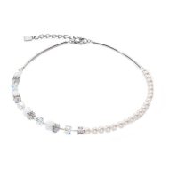 Accessories >  Jewellery >  Necklaces