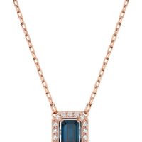 Accessories >  Jewellery >  Necklaces