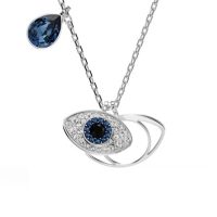 Accessories >  Jewellery >  Necklaces